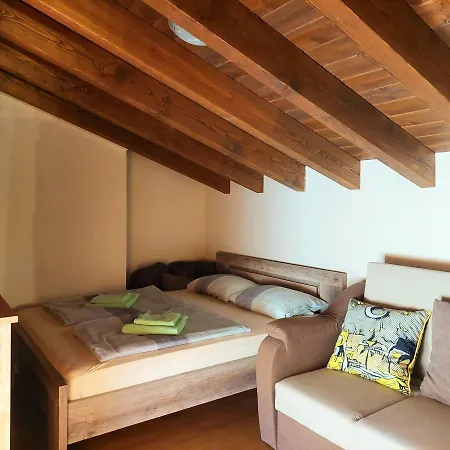 Veronika Apartman Premantura